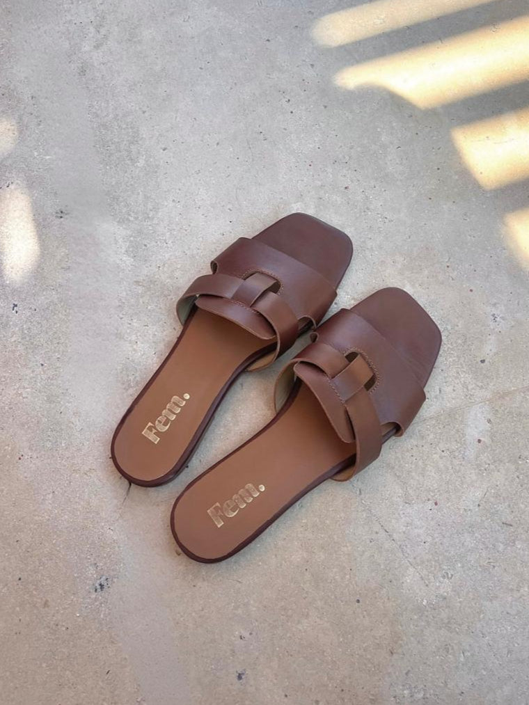 Classic Leather in Brown